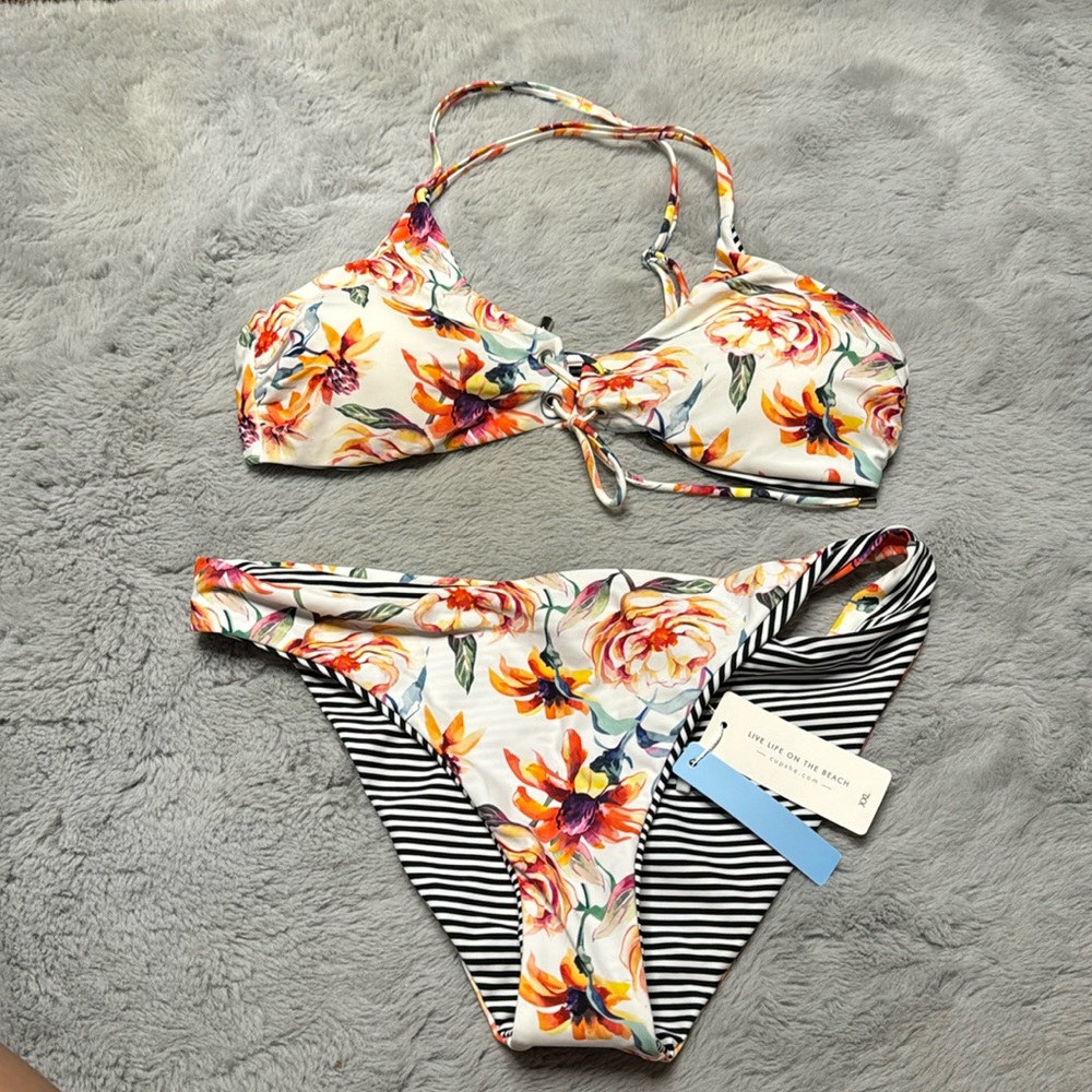 NWT CUPSHE FLORAL SWIMSUIT 🌺🌺